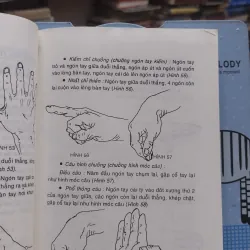 Sách - Điểm huyệt và giải huyệt (võ lâm bí truyền Trung Quốc) - Lý Bảo Sơn (A1) 564169