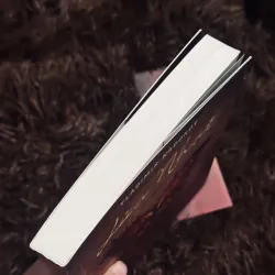 Lửa nhạt - Nabokov 783877