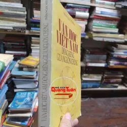 sách -  Văn học Việt Nam Dòng riêng giữa nguồn chung -  Trần Ngọc Vương (A1) 565011