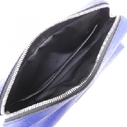 Túi đeo chéo ngoài trời Louis Vuitton Taiga Lama PM M30242 612523