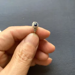 Nhẫn bac đính đá Saphire xanh hero