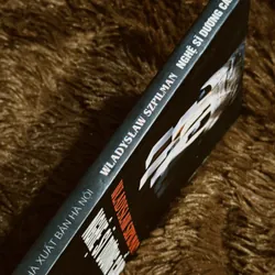 Nghệ sĩ dương cầm (chữ ký dịch giả) 698298