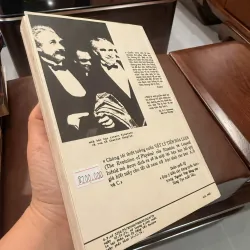 Vật Lý Tiến Hóa Luận – Albert Einstein & Leopold Infeld (Sách hiếm)-K2 991742