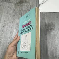 Phương pháp tìm huyệt và phép điều trị bằng châm cứu. 6b4 737195