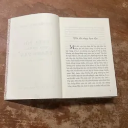 CUỘC ĐỜI QUA NHỮNG TRANG VĂN ( LÝ LUẬN PHÊ BÌNH) - NGUYỄN KHẮC ĐÀM 682064