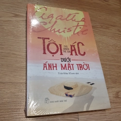 Tội ác dưới ánh mặt trời - Agatha Christie