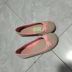 Em cần thanh lý giày  759348