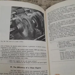 Sách vật lý Cơ bản tiếng Anh- Junior Physics. T giả A.V. Peryshkin... 730849