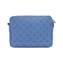 Túi đeo chéo ngoài trời Louis Vuitton Taiga Lama M30749 610681