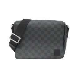 Túi xách vai Louis Vuitton Damier Graphite District PM N42710 - Hàng hiệu Chính hãng