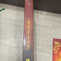 Một Toà Thành Đang Chờ Anh. 735623