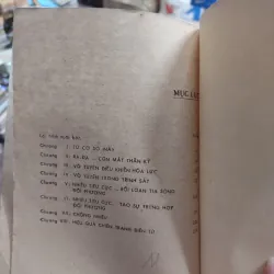 Sách: Chiến tranh điện tử - TG: Nguyễn Thu Phong - Nguyễn Văn Đáp (A3) 735171