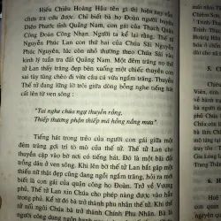 Truyện kể về các vương phi hoàng hậu nhà Nguyễn - Thi Long 997274