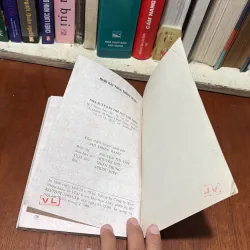 II Thể Dục Sức Khoẻ: 10 Bài Yoga Thông Dụng - Lê Thành - 1999 782396