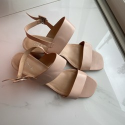 Giày Đông Hải màu nude, size 39, đã mang 01 lần 188409