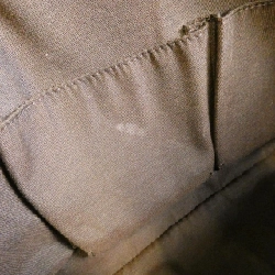 Túi đeo vai Gucci 374423 611562