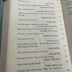 ĐÀI TIẾNG NÓI VIỆT NAM KÝ ỨC NGƯỜI VÀ NGHỀ 2 tập, bìa cứng 713076