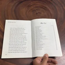 II Thơ: Vân Lãng Mạn Thuyền - Bá Thiệu - 2006 1022449