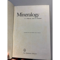 Mineralogy - A. V. Milovsky and O. V. Kononov 283992