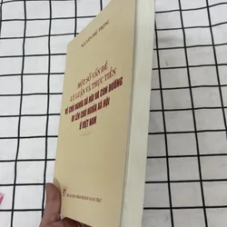 Một số vấn đề lý luật thực tiễn (nguyễn Phú Trọng) 737217