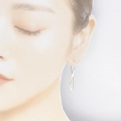 Bông tai hình trái tim mở Tiffany 666341