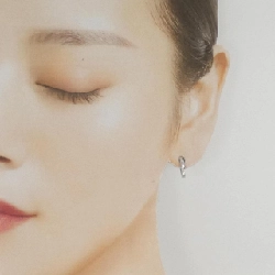 PT900 Bông tai - Hàng hiệu Authentic 870162