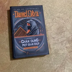 COMBO DANIEL SILVA : THIÊN THẦN SA NGÃ- CÔ GÁI NGƯỜI ANH- CHÂN DUNG MỘT GIÁN ĐIỆP 740139