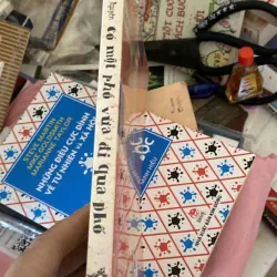 Có một phố vừa đi qua phố - Đinh Vũ Hoàng Nguyên, Mới 80% (KimT) 1003934