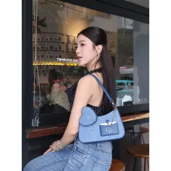 Túi Xách Nữ Hobo Đáy Vuông Love Charm HAPAS [Full Box] 795553