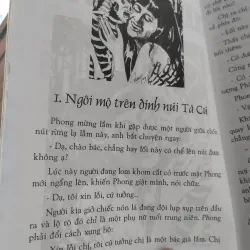 cuốn tiểu thuyết kinh dị mang tên "Bóng Ma Trên Đỉnh Gió Hú" 1032087
