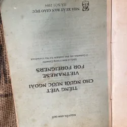 TIẾNG VIỆT  CHO NGƯỜI NƯỚC NGOÀI - Vietnamese for Foreigners 1013377
