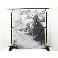 Áo kimono thăm viếng màu bạc - Hàng hiệu Authentic