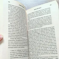 Pan Military Classics Series - Bomber Command (Max Hastings) (preloved book) 722872