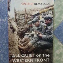 ALL QUITE on the WESTERN FRONT - Vintage Remarque