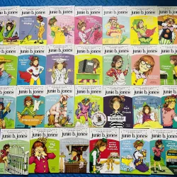 Set Junie B. Jones (27quyển)
