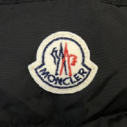 Áo khoác lông vũ MONCLER 642060