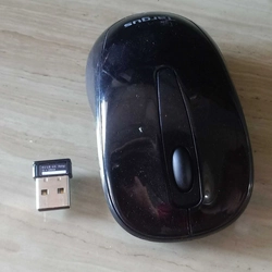 Pass chuột ko dây giá 48k 272647