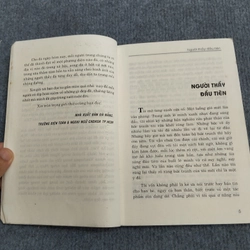 NGƯỜI THẦY ĐẦU TIÊN 478687