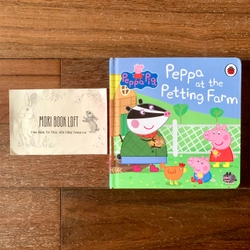 Sách ngoại văn Peppa Pig: Peppa at the Petting Farm, Used, Board Book