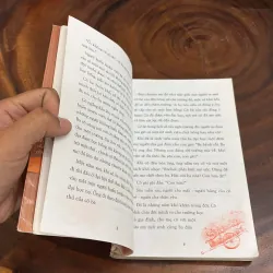 II Tựa Sách: Hãy Can Đảm Và Tốt Bụng - Nhiều Tác Giả - 2013 999265