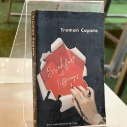 BREAKFAST AT TIFFANY'S (BỮA SÁNG Ở TIFFANY'S) - TRUMAN CAPOTE
