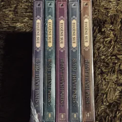 Trọn bộ bí mật thành Paris 1019355