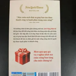 (Sách cũ) Quà tặng diệu kỳ - Bí mật đưa bạn đến hạnh phúc và thành công - Spencer Johnson 958500