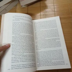 Tay Sát Thủ Mù - Margaret Atwood 715222