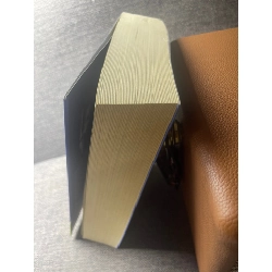 Thế giới phẳng Thomas L Friedman 2020 mới 90% viết chì HPB0305 451403
