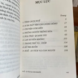 HUẾ - DI TÍCH & CON NGƯỜI, tập bút ký chọn lọc viết về Huế (XB 2001) 590603