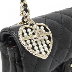 Túi charm AP4760 của Chanel 623992