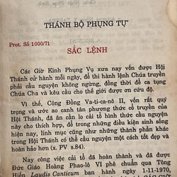 Các giờ kinh phụng vụ Bản in đầu tiên năm 1991 Giám much Bart. Nguyễn Sơn Lâm  385732