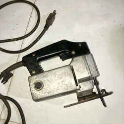 Máy cưa lọng Makita Nhật ( có điều tốc )