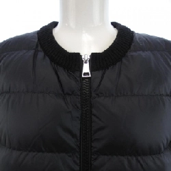 Áo khoác lông vũ MONCLER 640637